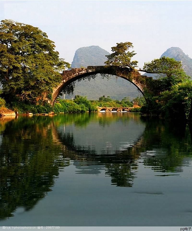 PG电子麻将胡了2：运动速干t恤搭牛仔裤(速干t恤配什么裤子