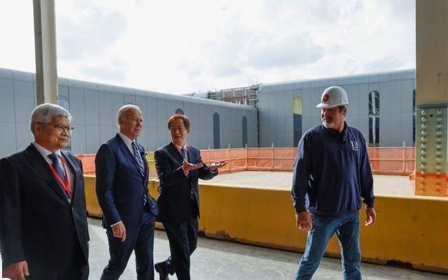 PG平台官方网站跪久了就站不起来？台积电喜提“鸿门宴”不接手