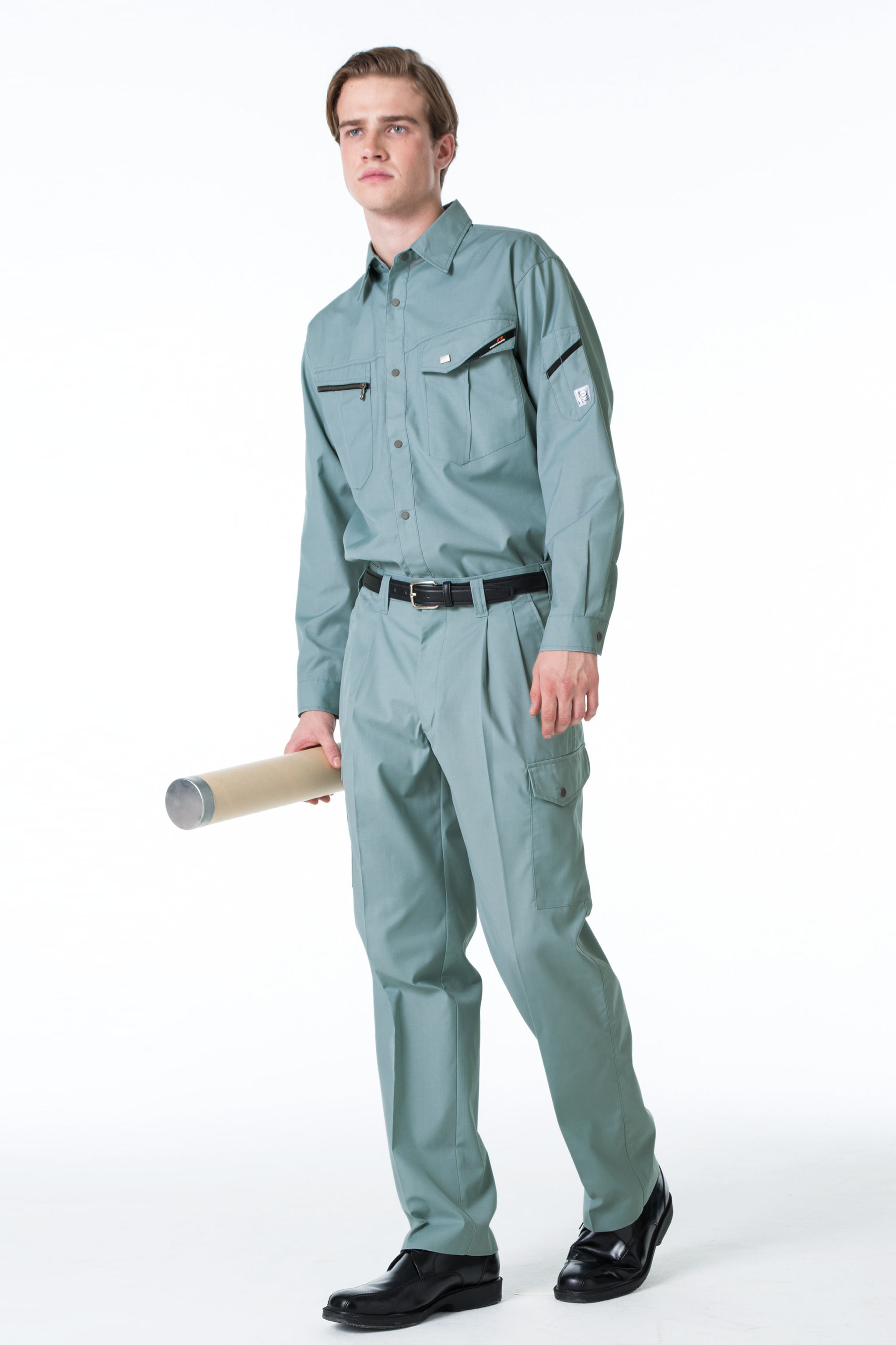 PG平台官方网站怎么选择适合自己的工作服颜色？